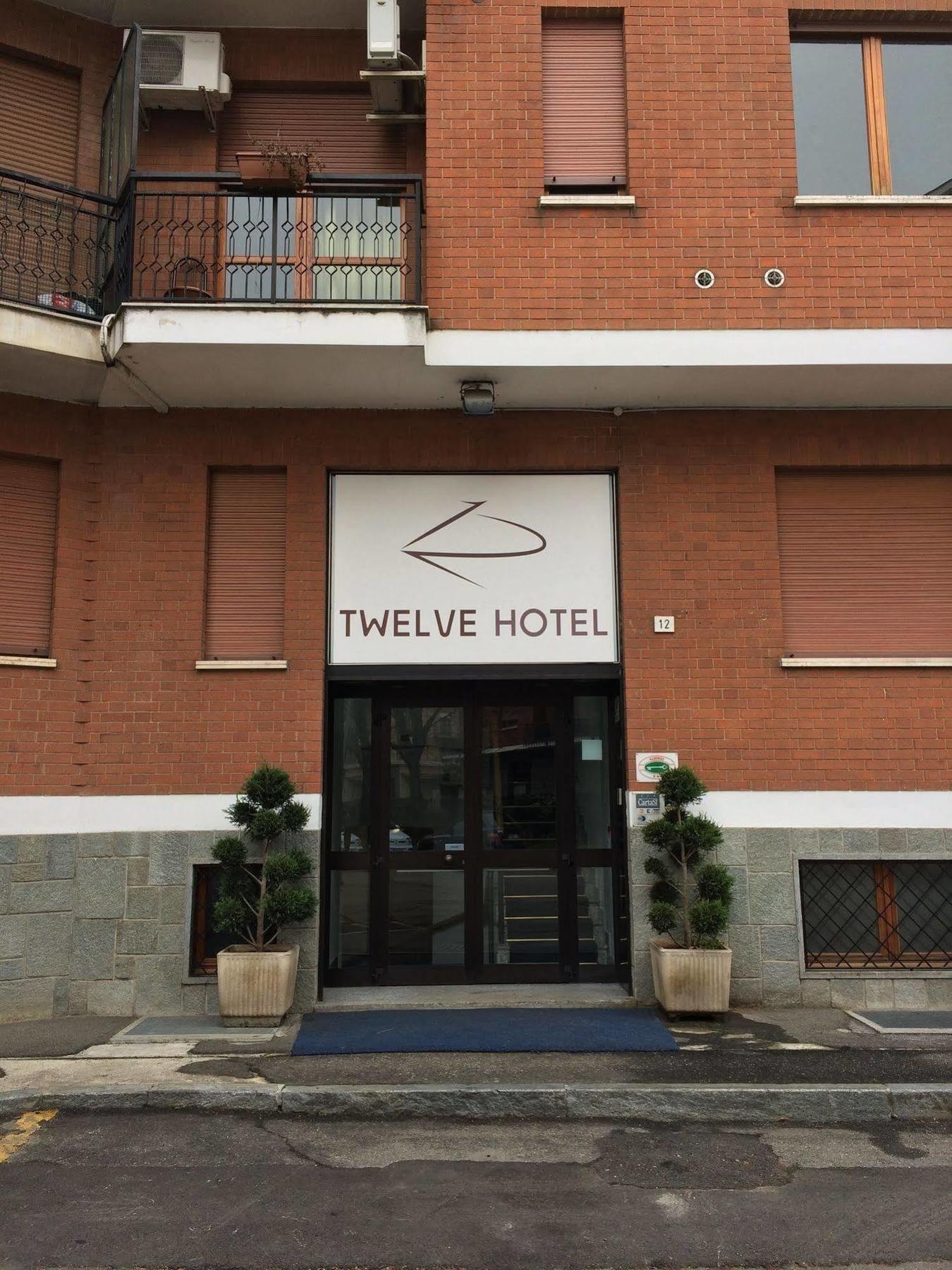 Twelve Moncalieri